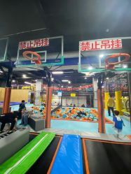 -蹦贝运动中心·蹦床·攀岩·闯关(龙岗店)
