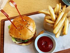 特制牛肉汉堡-EN SPACE恩空间