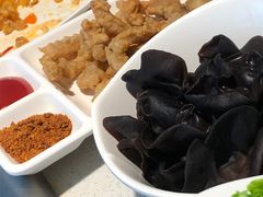 -海底捞火锅鲜切牛肉主题店(长寿路店)