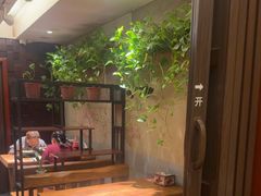 -万记麻辣烫国展总店