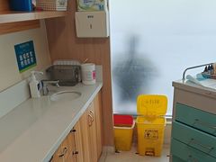 -上海仁爱医院口腔科 · 种植