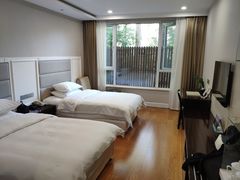 -上海怡沁园度假酒店