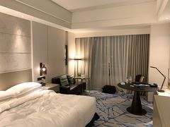-上海漕河泾万丽酒店