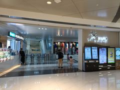 -冰纷万象滑冰场(深圳万象城店)