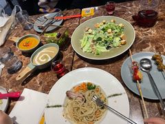 -Let'sBURGERplus·非常创意汉堡(三里屯店)