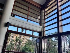 -亚龙湾喜来登·美景台大堂吧