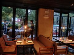 -Carbon莫卡哆·意大利复古集市餐厅(杭州大厦店)