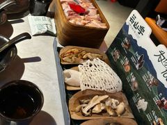 -芸山季·云南野生菌火锅(人民广场来福士店)