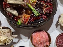 -正贰捌经重庆老火锅(建设路店)