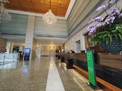 -上海虹桥西郊假日酒店