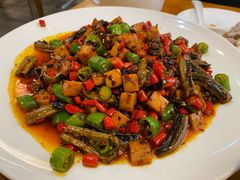 神仙鳝鱼-易老妈蹄花.特色川菜(人民公园总店)