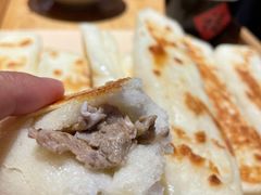 虾酱卷子-渔民船说·北塘海鲜·天津菜·海肠捞饭(北塘古镇店)
