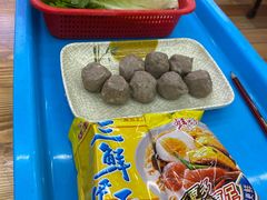 -广味炭炉鸡煲(宝业路分店)