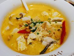 -渝是乎酸菜鱼·川渝小炒(新世界百货望京店)