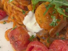 -Mark&Mars Restaurant