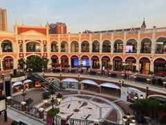 -佛罗伦萨小镇广佛名品奥特莱斯(疏港路店)