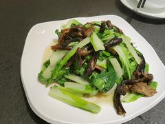 榛蘑小白菜-双福饺子营餐厅(财富广场店)