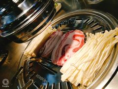 五花肉-韩聚屋韩国烤肉餐厅(新北万达店)