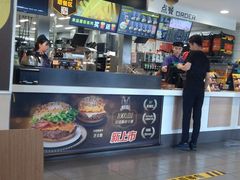 -麦当劳(展览路店)
