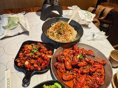 -巴厘龙虾·榜首油焖大虾(音乐学院·沿江酒馆店)