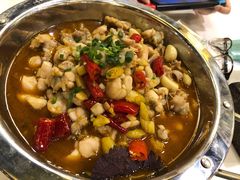 酸汤大盆牛蛙-湘江大码头·龙虾馆(渔人码头一店)