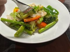 -MONICH牛排融合餐厅(和义大道购物中心店)