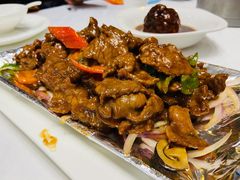 铁板蚝油牛肉-乾隆美食·本帮菜(黄河路店)