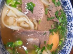 -嘻小北·兰州清汤牛肉面(太平洋森活天地店)
