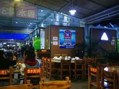 大堂-四川小胡子海鲜(丁村万人海鲜广场店)