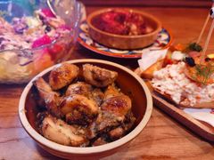 橄榄油香煎小蘑菇-tapas by dos cielos西班牙餐厅(重庆光环购物公园店)