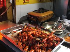 -鸿通城购物中心