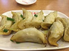 牛肉鍋貼-小姜锅贴(凤凰街店)