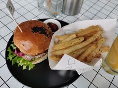 -龙治汉堡(中华城店)
