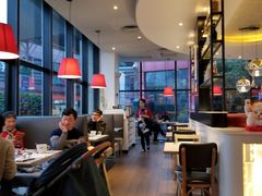 大堂-必胜客(武汉欢乐谷店)
