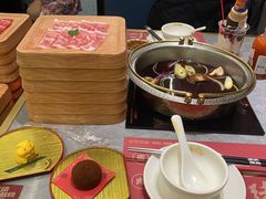 -一绪に寿喜烧(荟聚店)