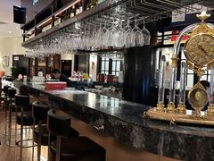 -醉辉皇上海之巅(上海中心大厦店)