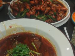 -川流不息·地道川菜·小龙虾(松东路店)