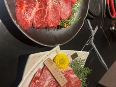 -山川小町·极番烧肉(新地假日广场店)