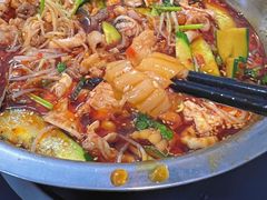 -周良天山牛杂城(天山路总店)