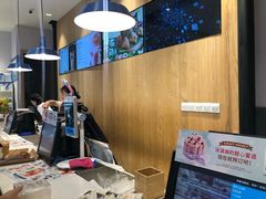 -巴黎贝甜(大宁国际商业广场店)