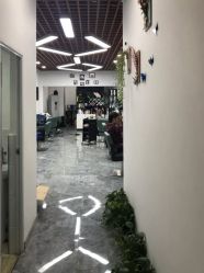 -V8潮牌·接发烫染连锁