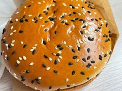 芝士安格斯厚牛堡-麦当劳(浦江镇绿地乐和城店)