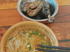 -正宗李家土鸡米线店
