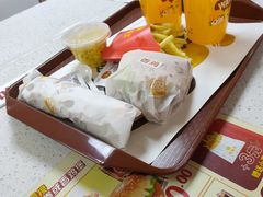 -华莱士·全鸡汉堡(艳粉店)