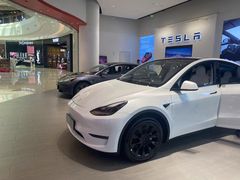 -TESLA 特斯拉(广州天环广场体验店)