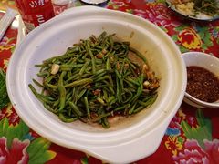 -闯关东东北农家菜(崂山石老人店)