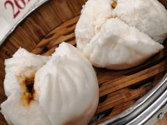 笑口鲍汁叉烧包-凤凰楼酒家·粤宴点心(华强北店)