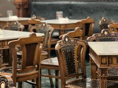 -Majestic Café