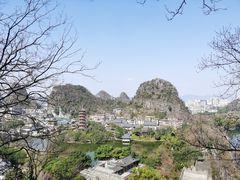 -叠彩山景区