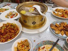 -汗腾格里·风味餐厅(新疆驻京办店)